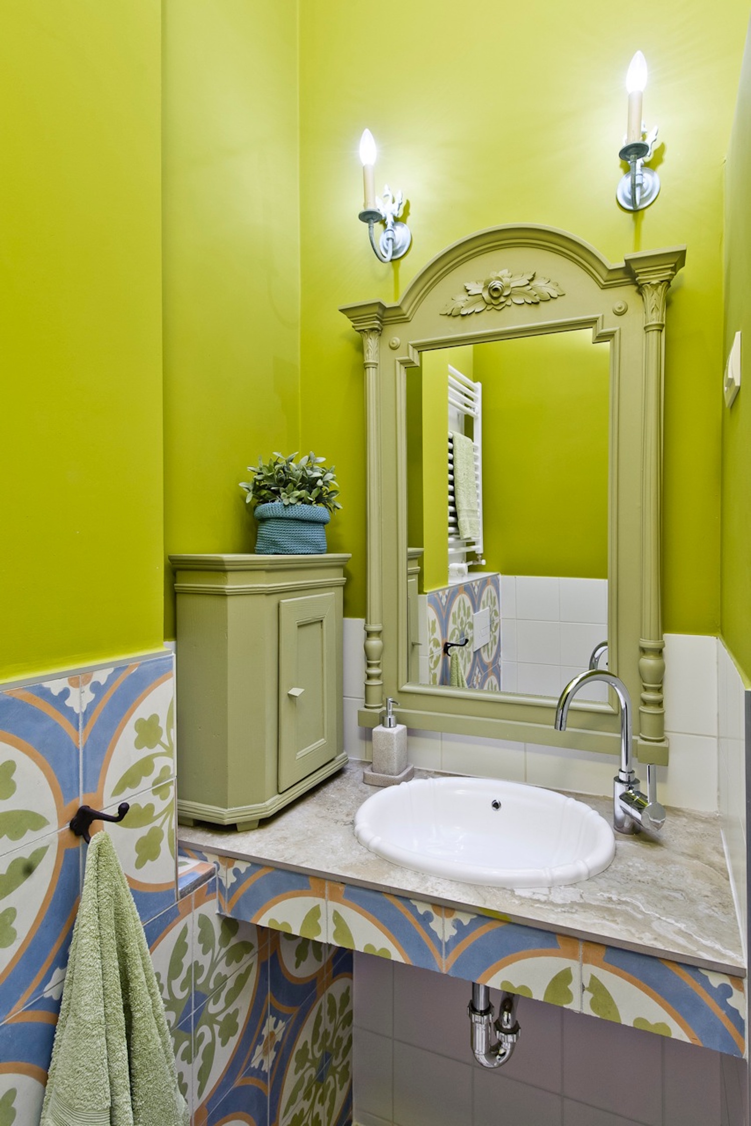 Pécs, Papnövelde utca - belsőépítészet, 9. kép